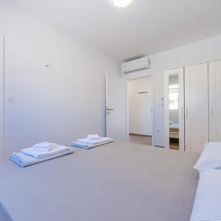 Holiday home Stocozzi By Interhome